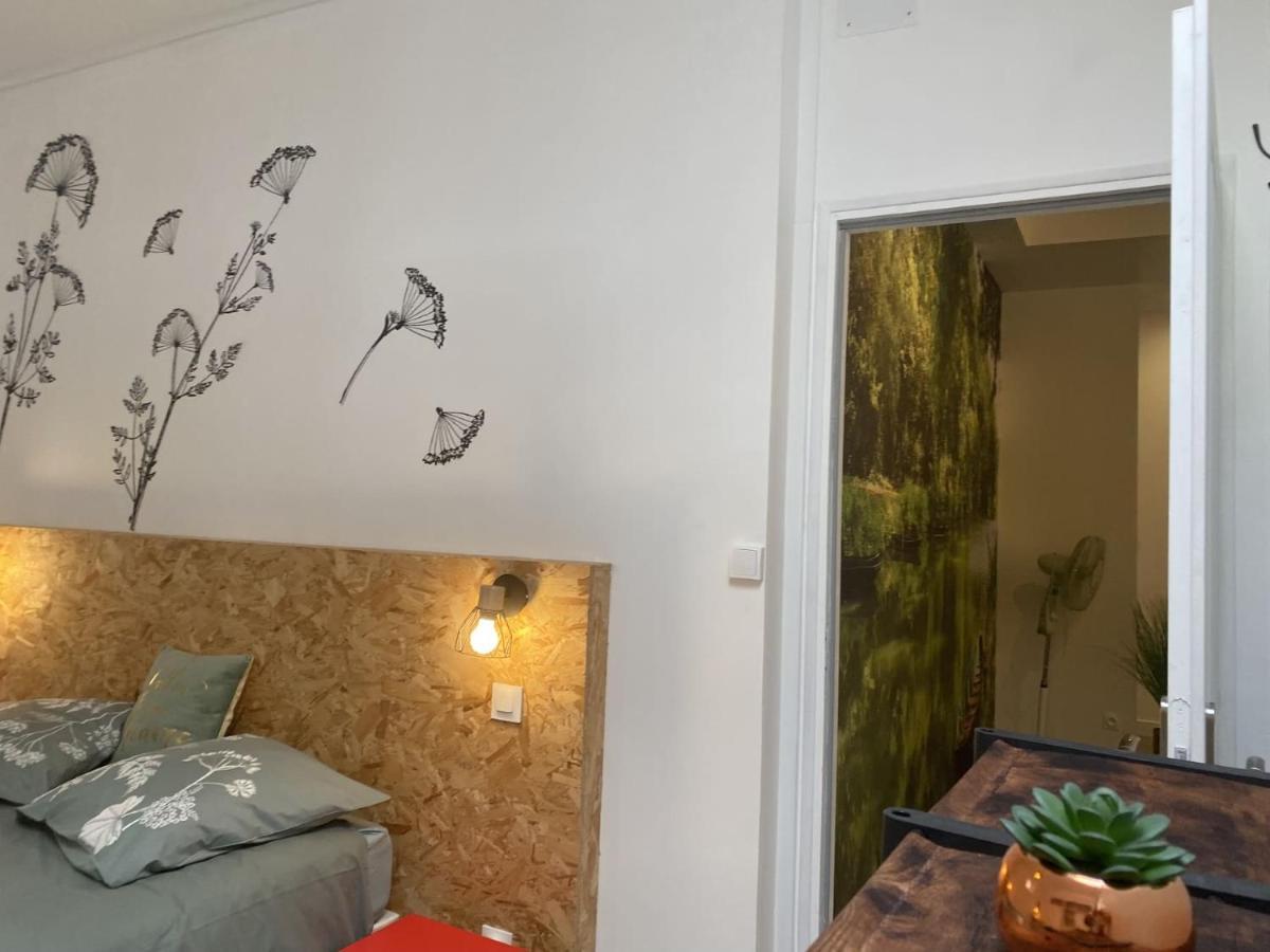 La Maison D'Angelique - Colocation Hoteliere A 150M Gare Tgv- Grande Cuisine Equipee & Salon - Fibre - Netflix Niort Exterior foto